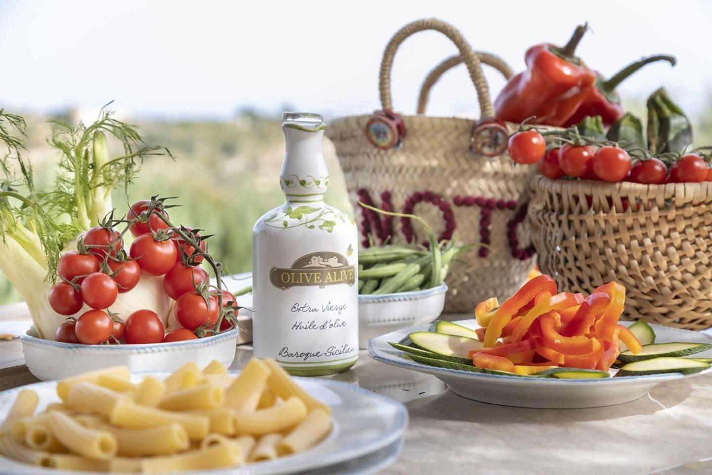Tenuta Olive Alive Noto Buitenkant foto